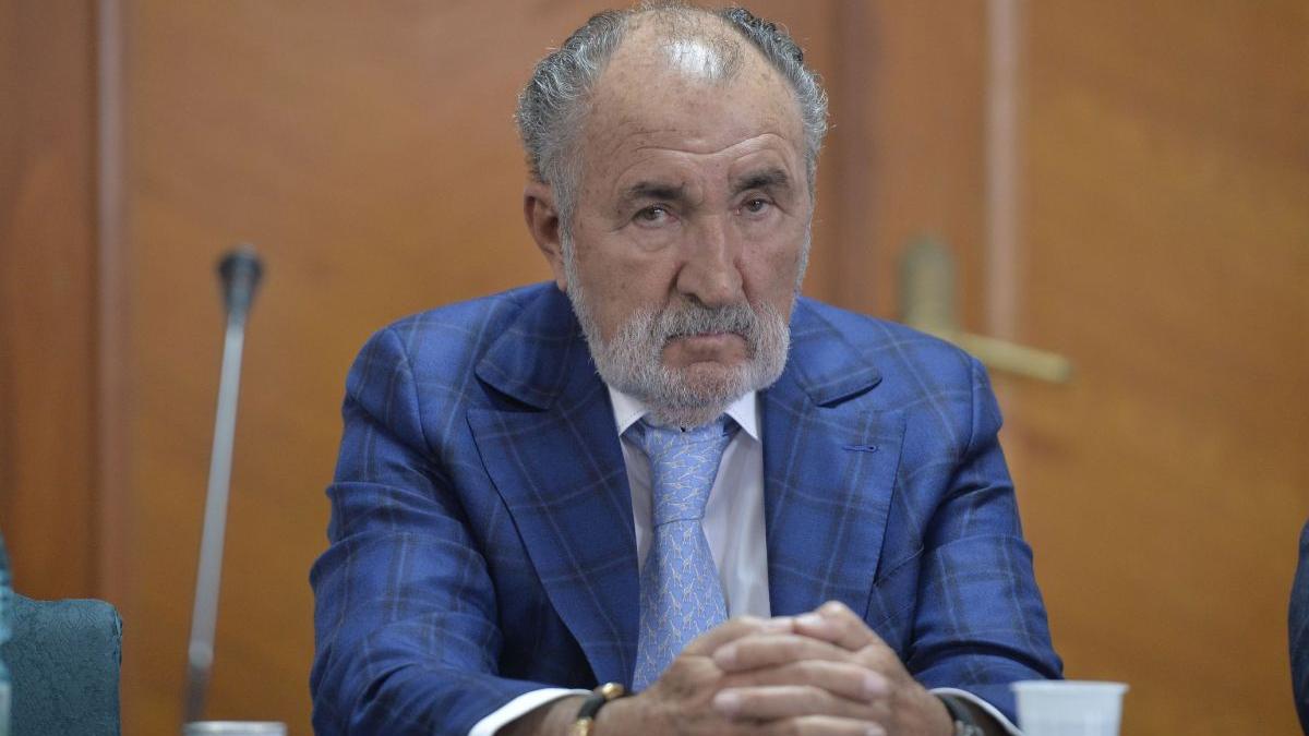 ion tiriac simona halep supermarket tenis gimnastica