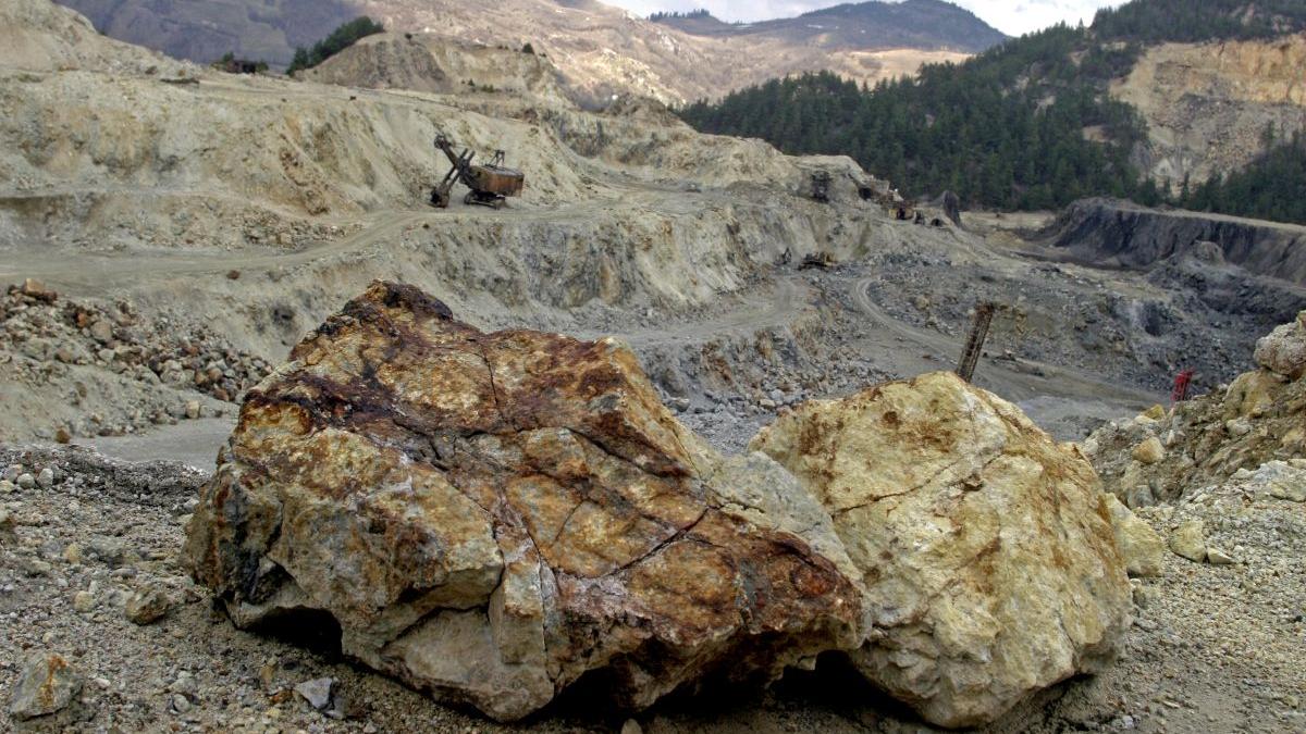 scandal rosia montana ungaria vrea ca aurul sa ramana in pamant