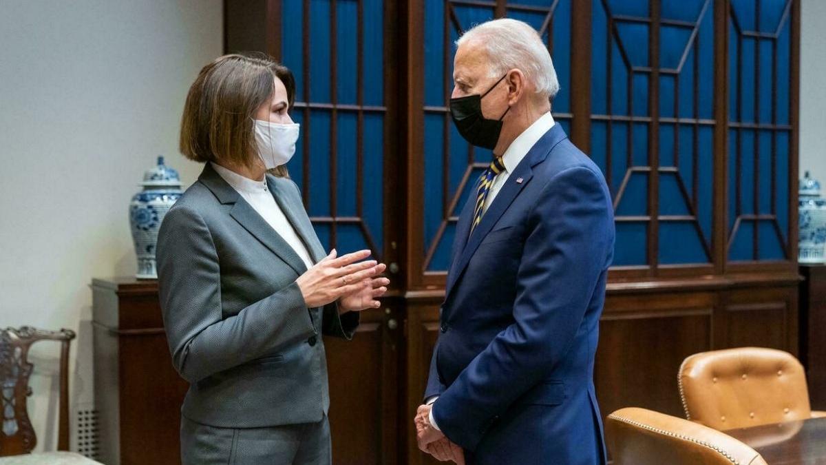 biden il sfideaza pe lukasenko si o cheama la casa alba pe lidera opozitiei din belarus