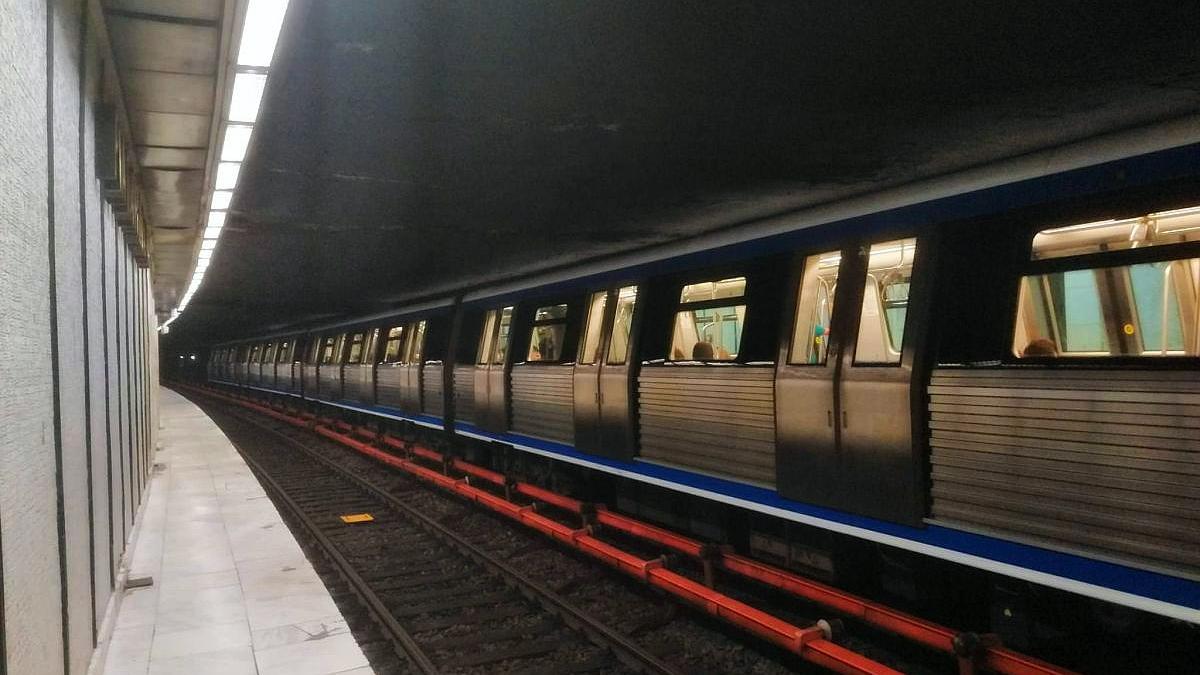 cartele de metrou gratuite metrotex pet uri sticle doze de aluminiu