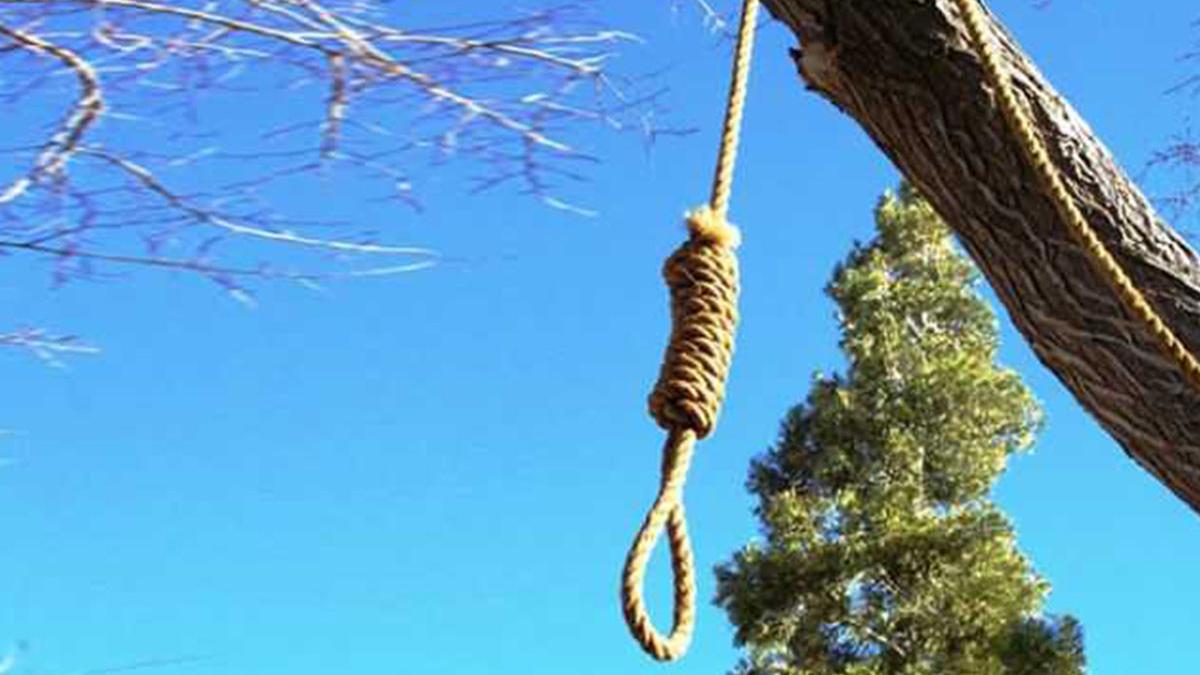 tanar 18 ani disparut de acasa gasit spanzurat mall bucuresti