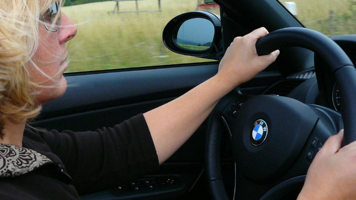 inconstienta la volan femeie provocat moartea propriului copil condus fara permis rasturnat masina