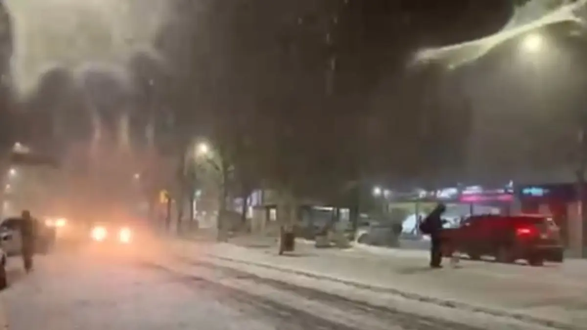 vremea a devenit atat de extrema incat brazilia e acoperita cu zapada am 62 de ani si nu vazusem