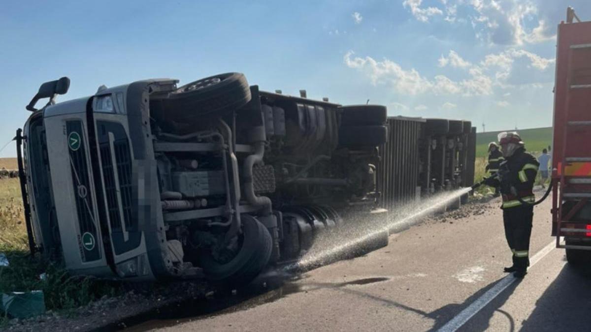 100 oi murit tir rasturnat drum judetean tulcea