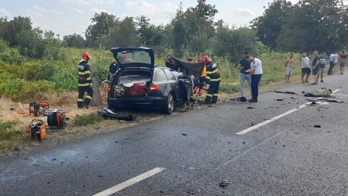 un copil de 10 ani a ramas orfan de ambii parinti dupa un tragic accident in cosereni ialomita