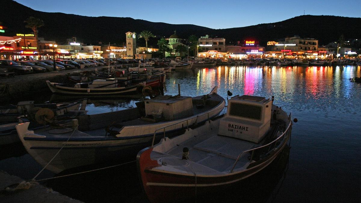 grecia interzice circulatia nocturna insule crestere numar imbolnaviri covid 19