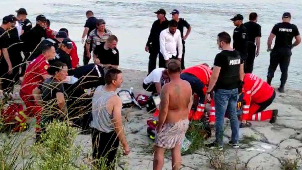 jale inmormantare 5 baieti inecati siret stam alaturi dupa ce vor conduce copiii la groapa