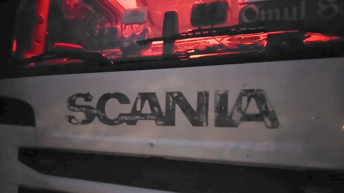 camion sofer roman vandalizat alti romani parcare paris franta