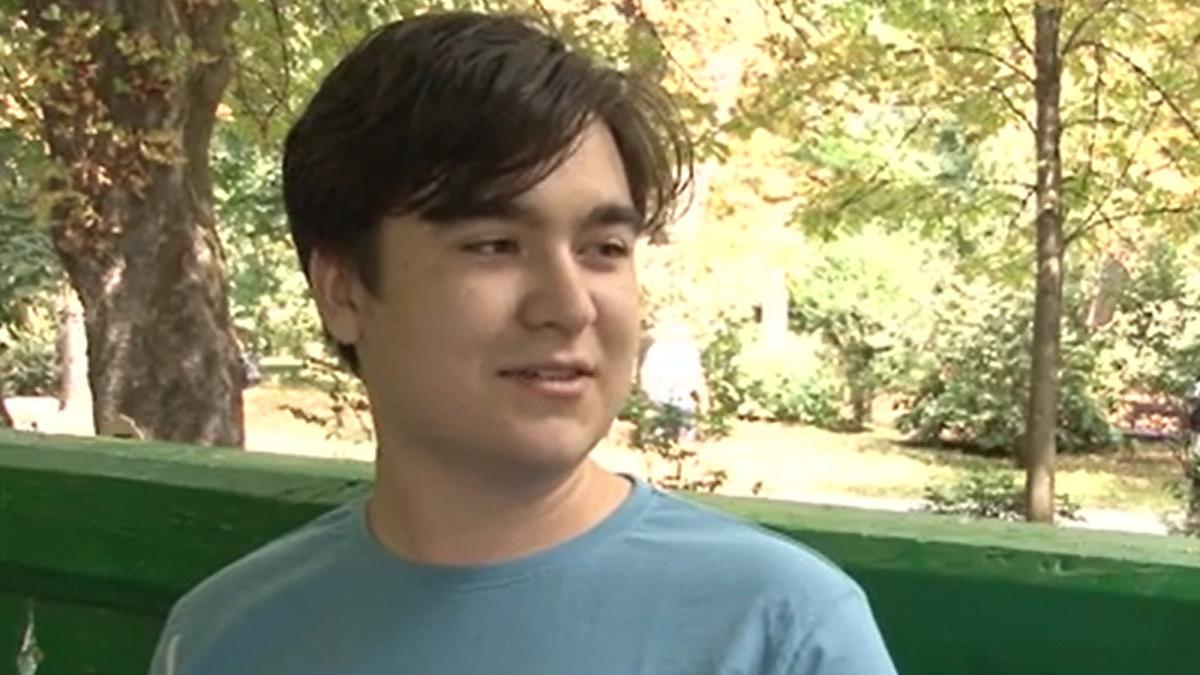 elev giorj medalia de aur olimpiada internationala de lingvistica