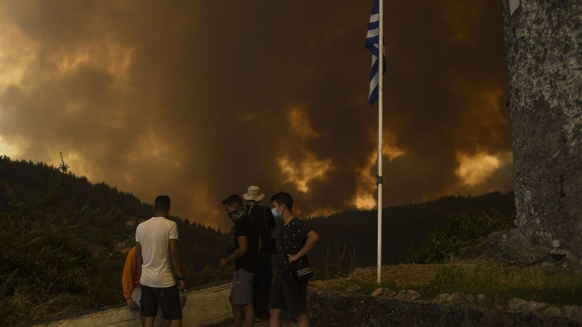 evia pompieri romani foc pefki kamatriades galatsades