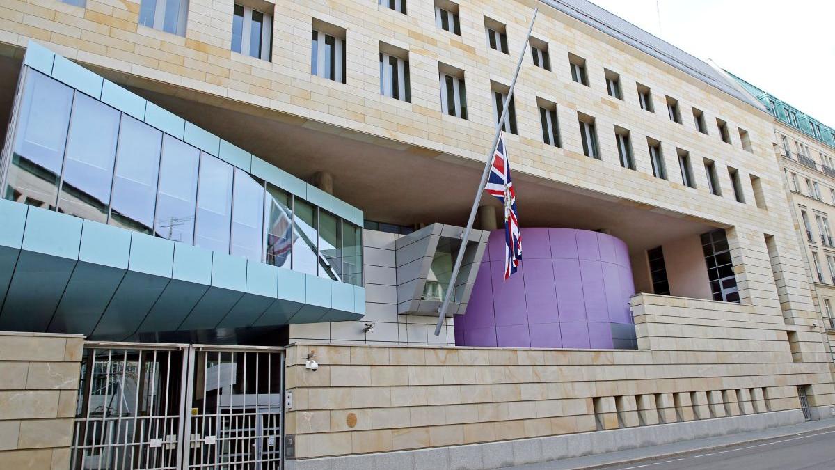 britanic ambasada berlin spionaj rusia