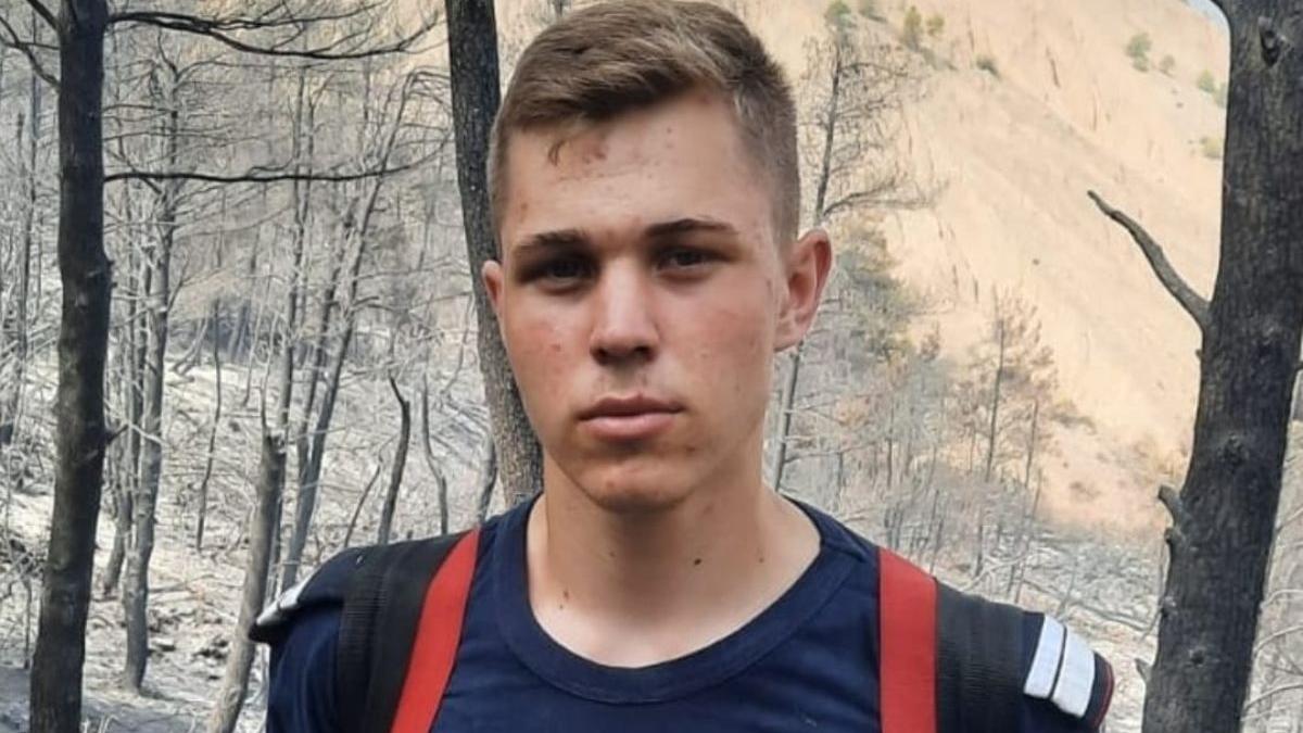 experienta tanar pompier roman misiune grecia