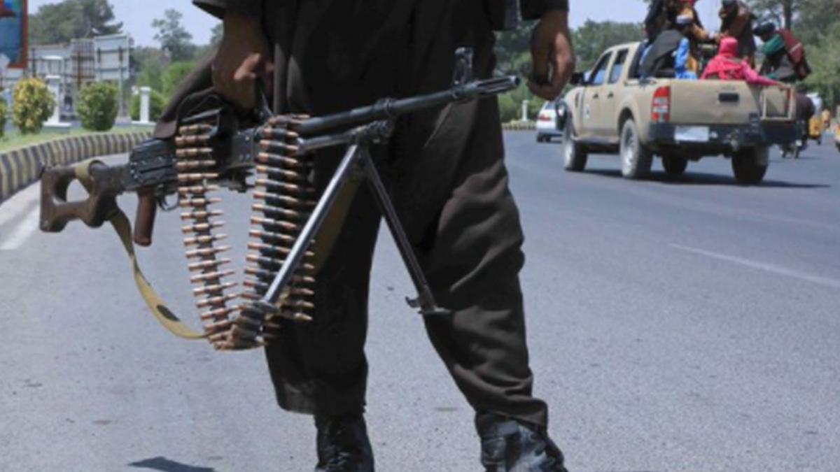 talibani jalalabad mazar i sharif ambasada sua evacuare joe biden ashraf ghani