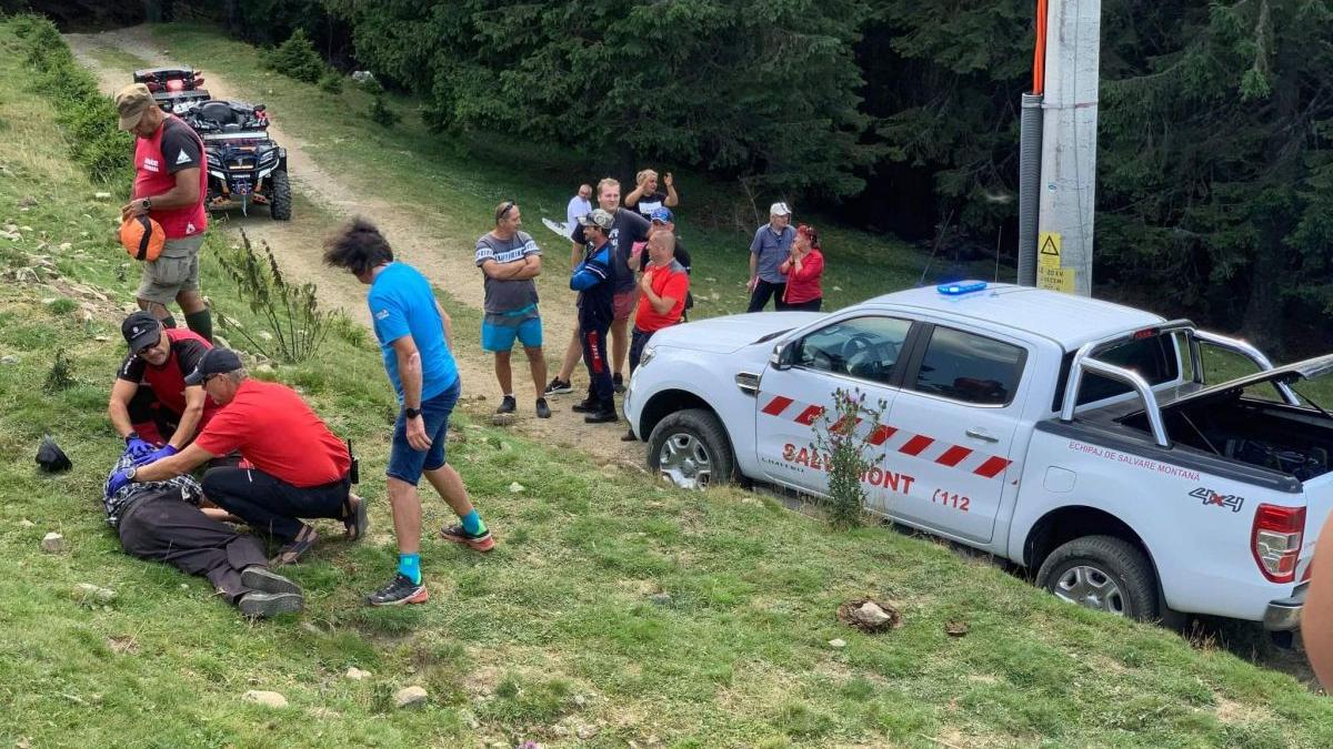 turist baut alcool cadere telescaun coma parang