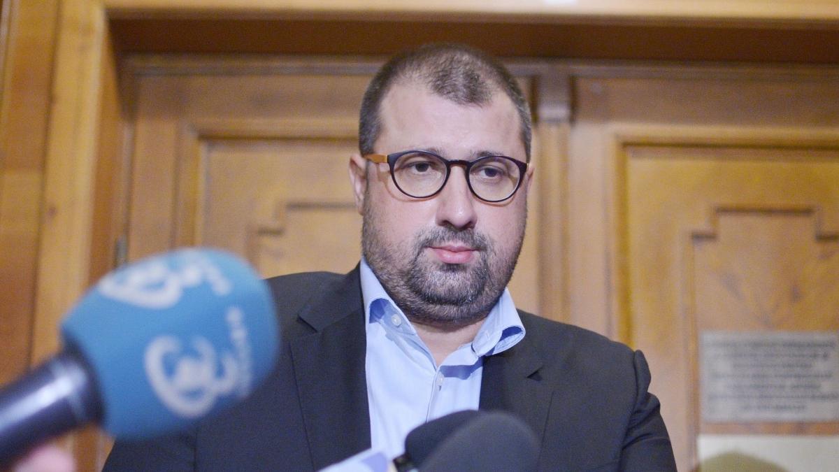 anaf scoate la licitatie doua masini fost ofiter sri daniel dragomir recuperare mita