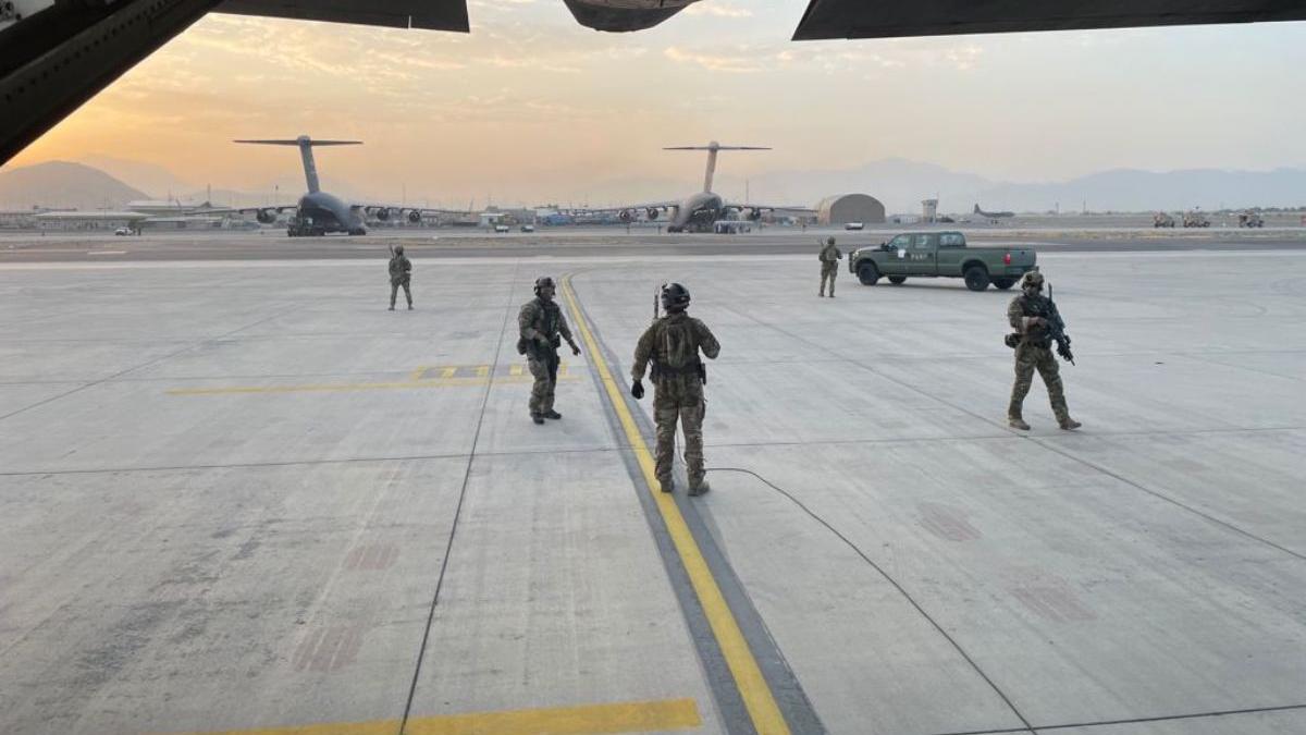 ministerul apararii evacuare un roman afganistan