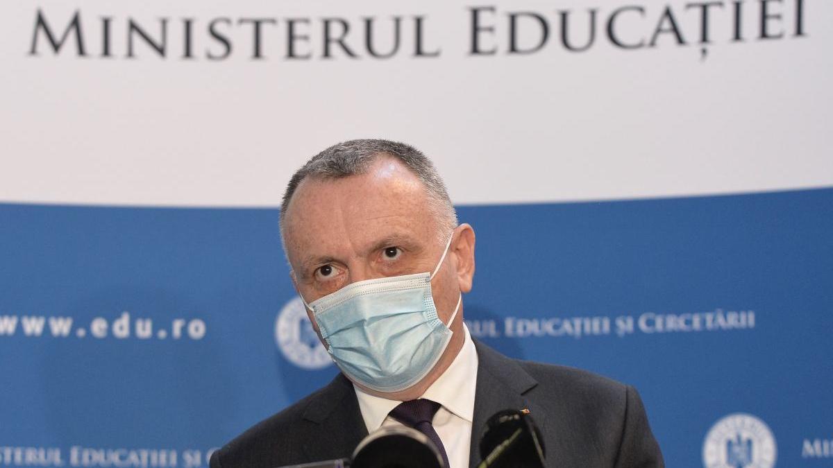 sorin cimpeanu profesori nevaccinati testeaza 72 ore incidenta 6 la mie
