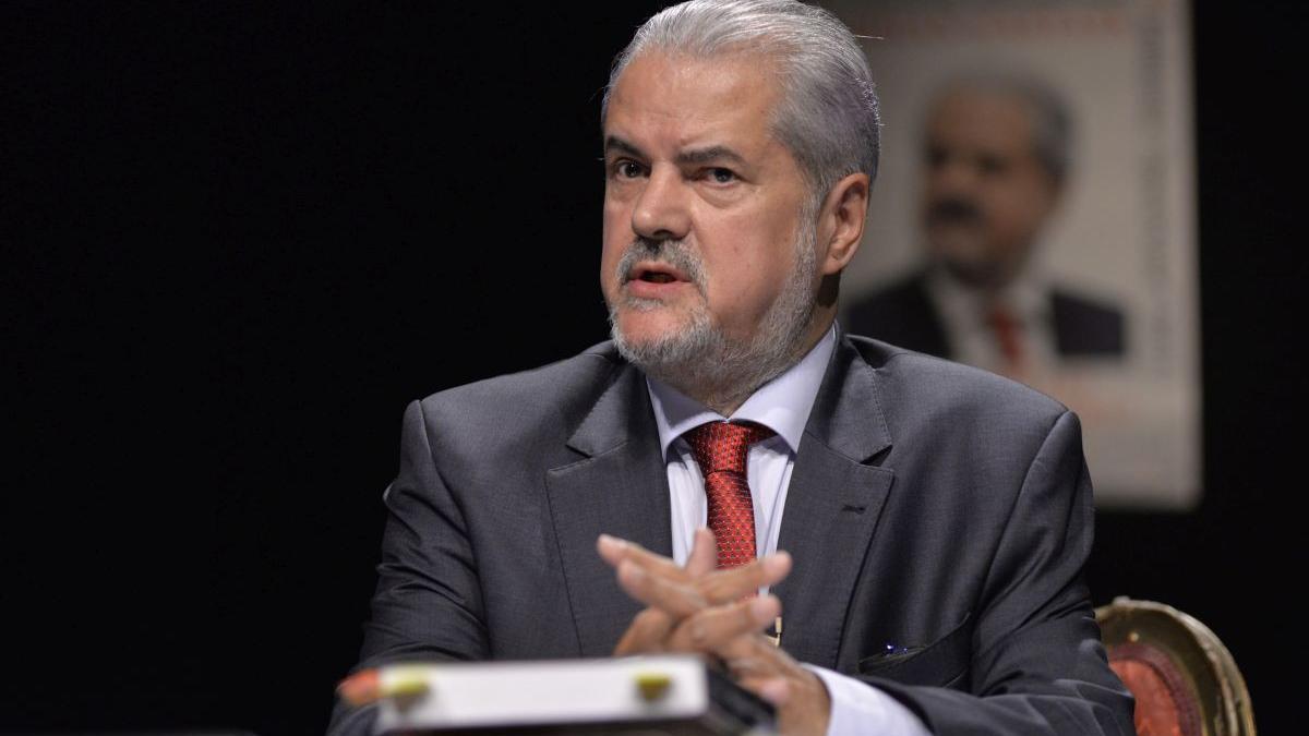 adrian nastase iohannis executare citu pierdere credibilitate