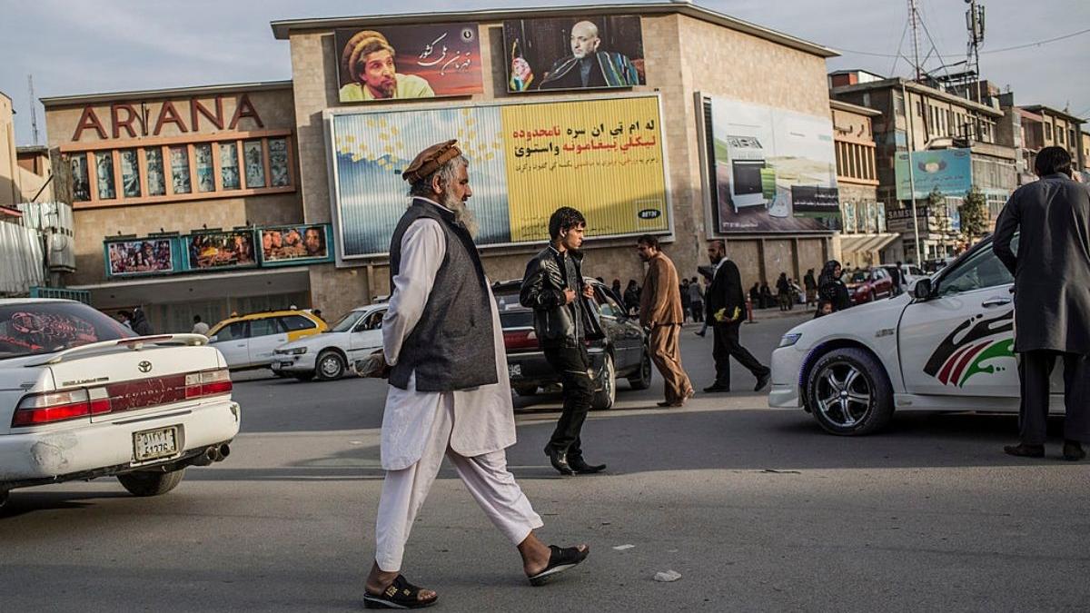 afganistanul talibanilor oamenii se lupta cu lipsa de medicamente preturile in crestere accelerata