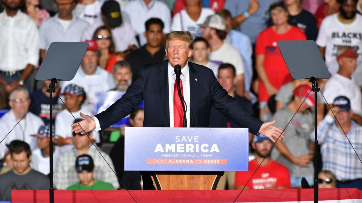 donald trump miting alabama vaccin