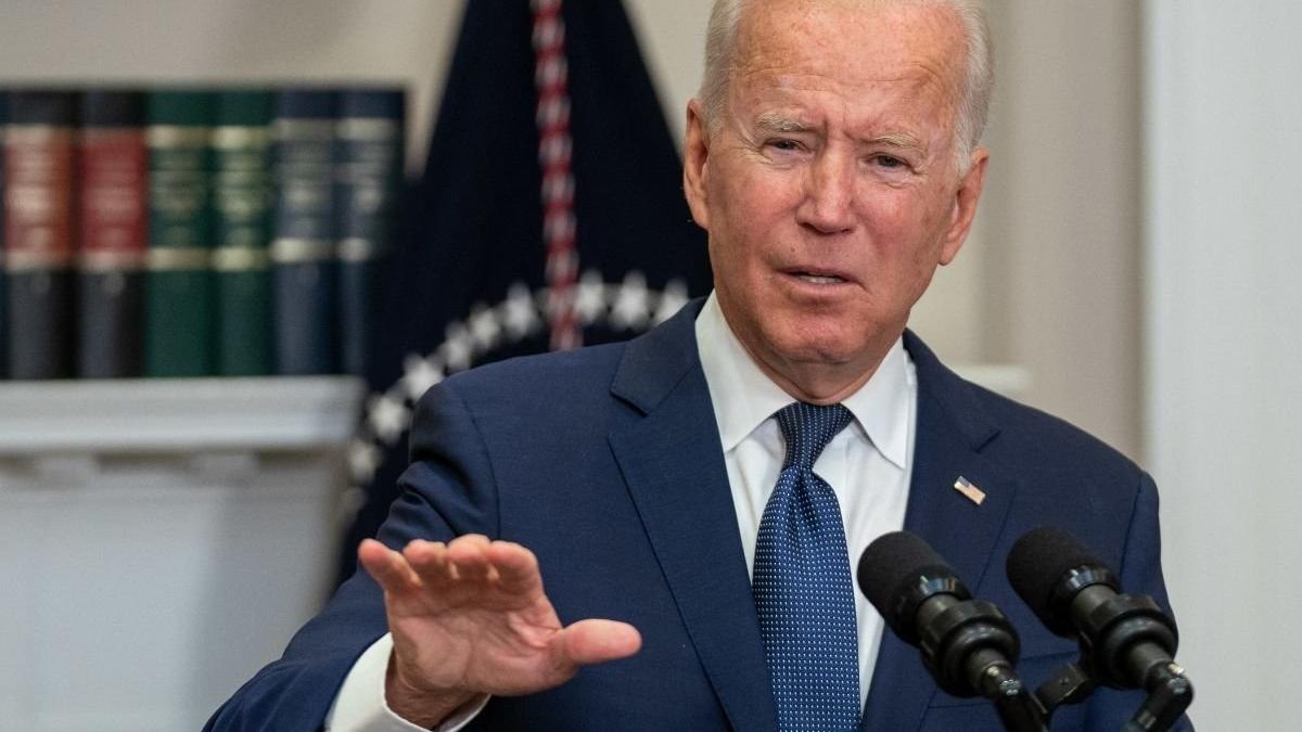 gradul de popularitate al lui biden a scazut la un nivel record printre americani inca dinaintea