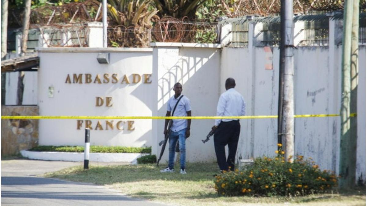barbat inarmat crima ambasada franta tanzania