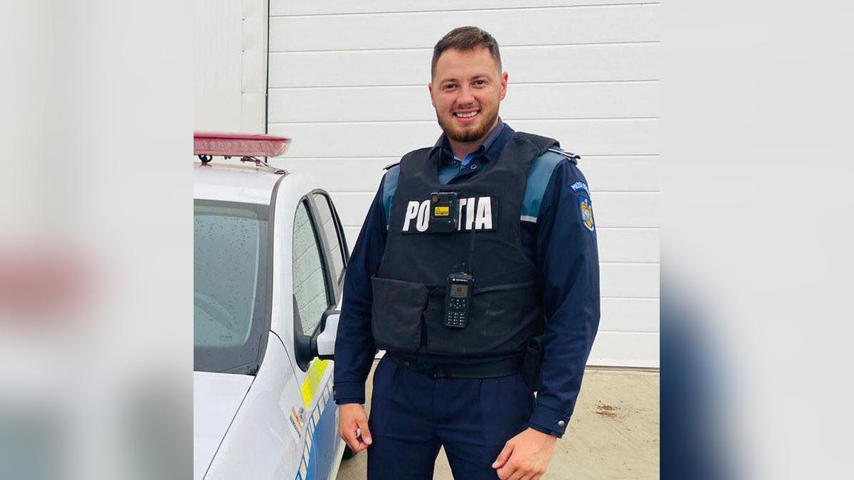 barbat prins masina rasturnata salvat de un politist din alba aflat in timpul liber