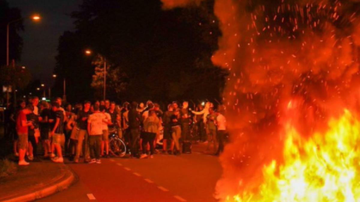 refugiati afganistan protest herskamp olanda cauciucuri incendiate