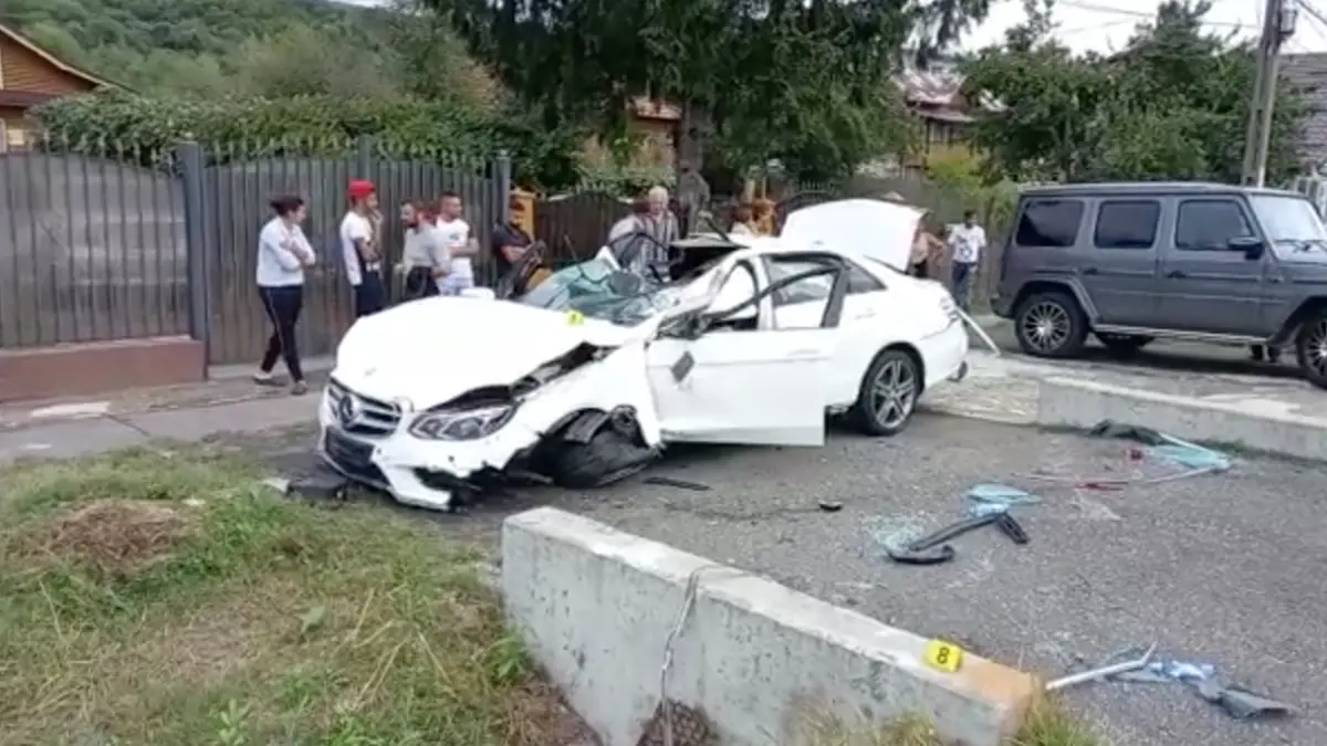 mama ranit copii mercedes pod arges