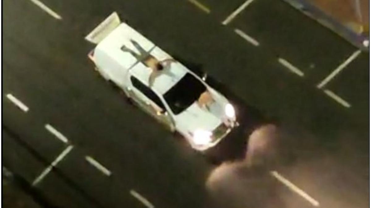 spargatori banci ostatici plafon masina