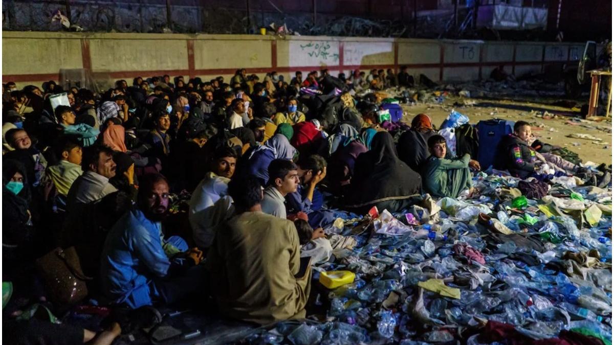 ambasada afgani aeroport atac sinucigas