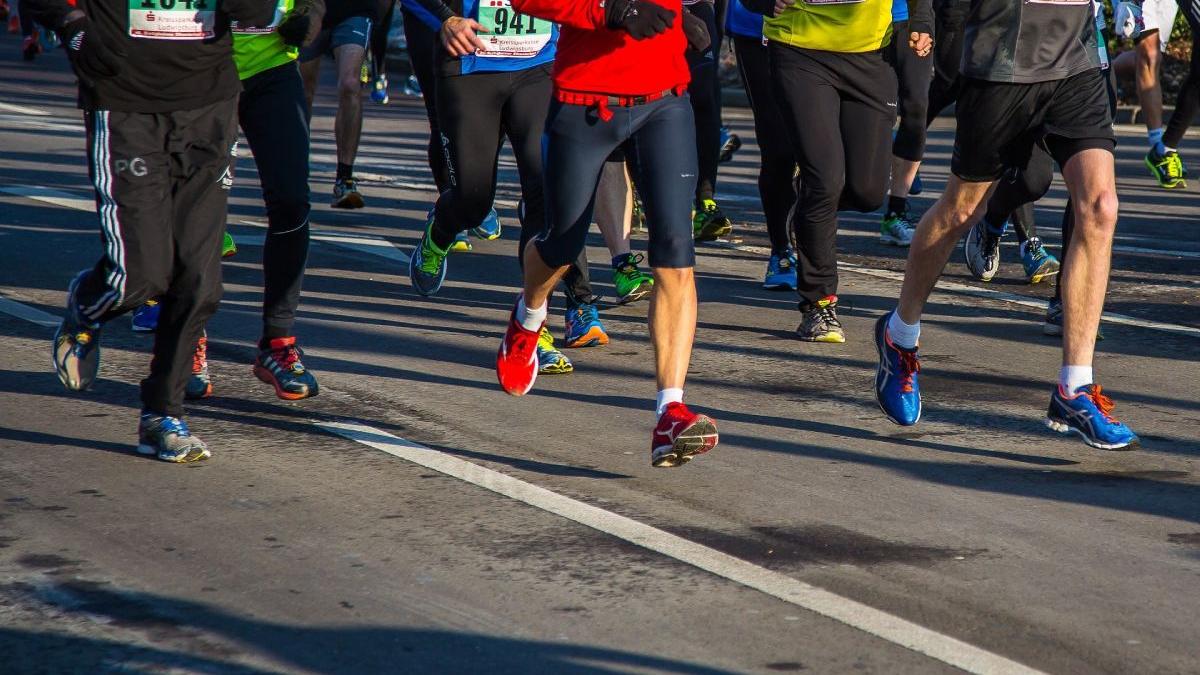 semimaraton mii participanti bucuresti trafic restrictionat sambata duminica