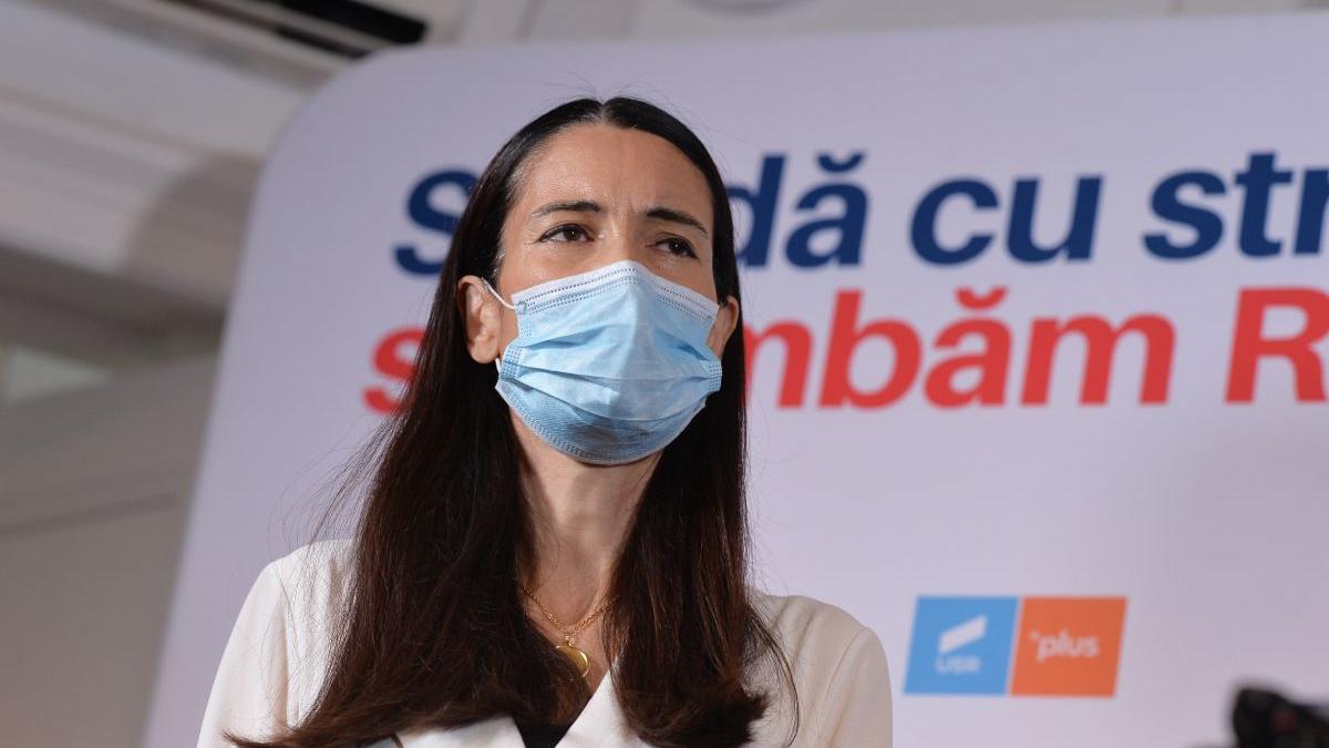 clotilde armand demisii ministrii usr