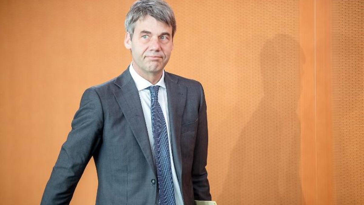 jan hecker germania china ambasador deces angela merkel