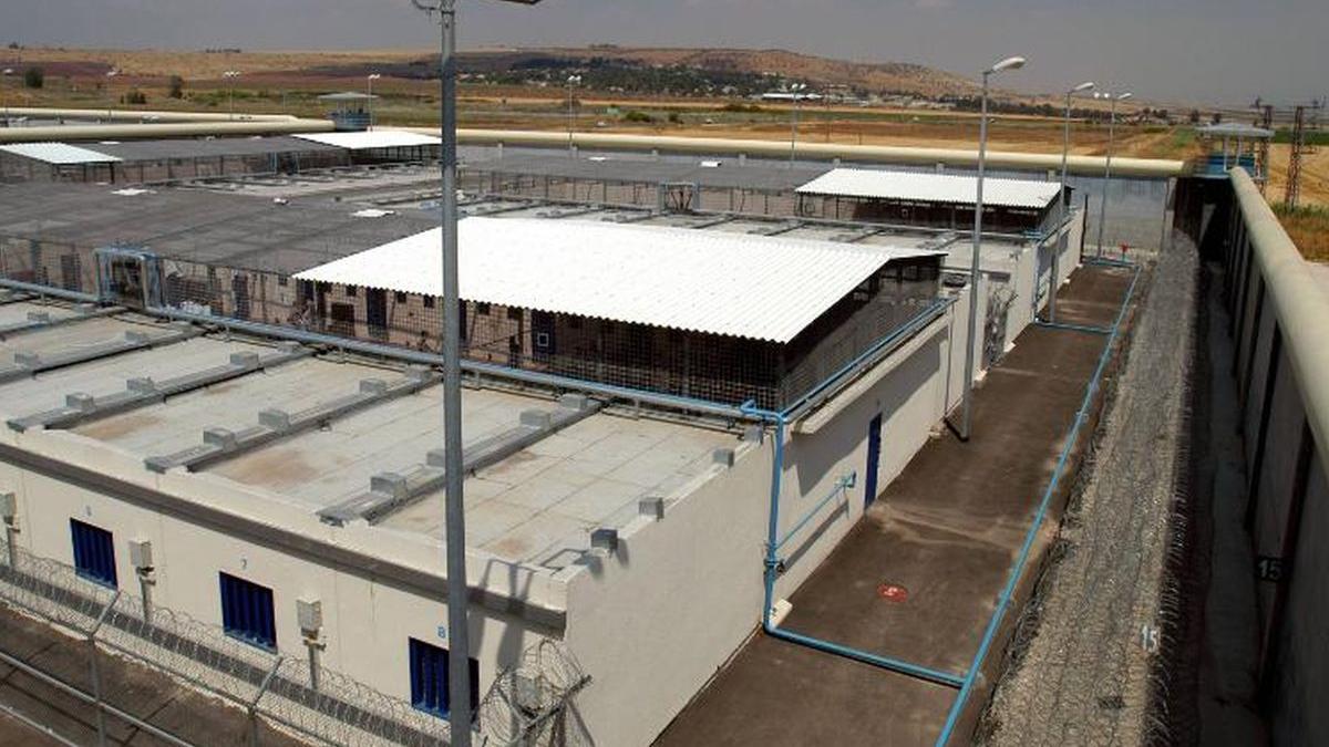 jihadul islamic fatah zakaria zubeidi evadare tunel israel gilboa