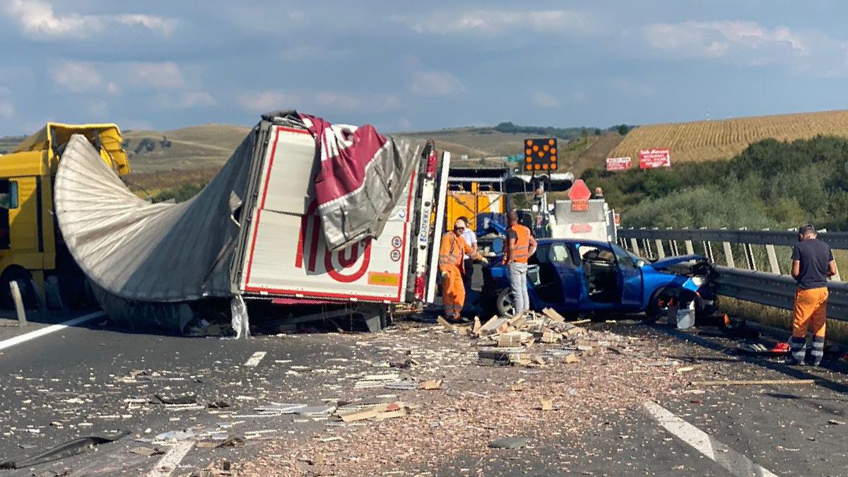 carambol cu 5 masini si 2 tir uri pe a1 in alba