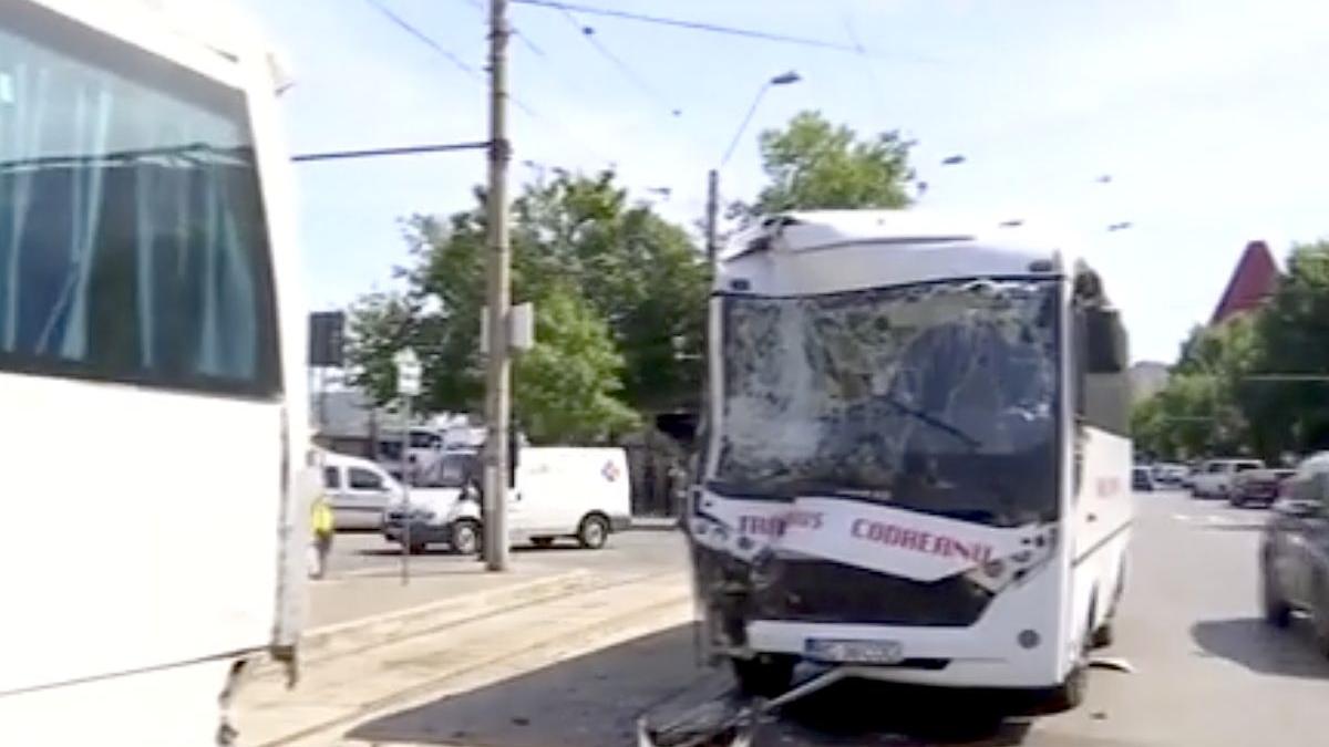 accident autocare bucuresti 10 raniti