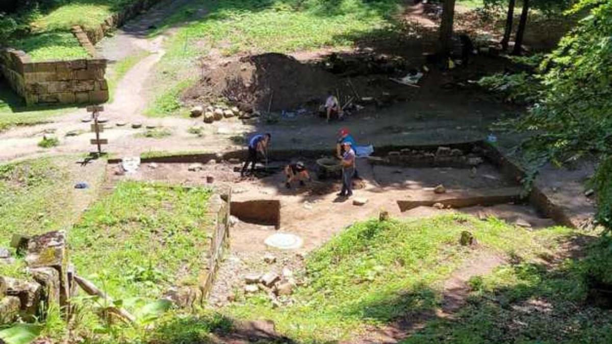 descoperire templu dacic nou sarmizegetusa regia