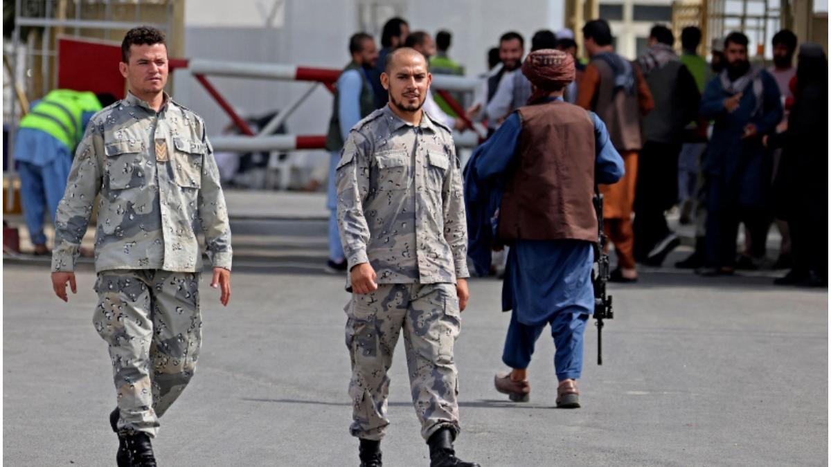 politia afgana aeroport kabul talibani
