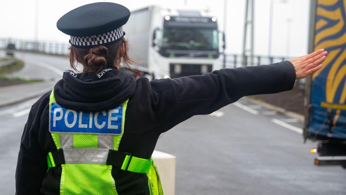 mai mult de jumatate dintre cetatenii ue opriti in porturile britanice dupa brexit sunt romani