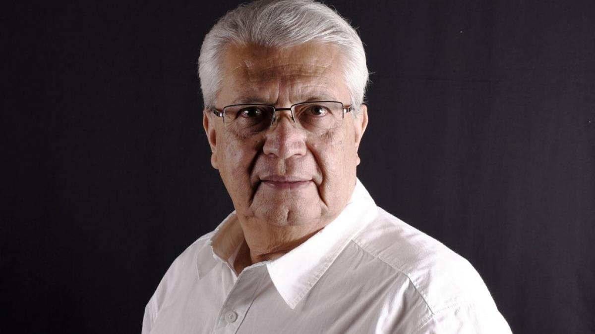 scriitorul mario roberto morales a murit de complicatii asociate covid 19