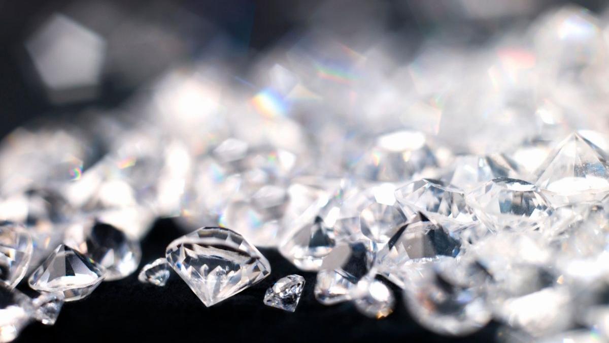 diamantele preferatele romanilor chiar si pe timp de criza