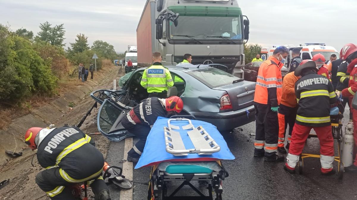 accident grav dn 2 e85 dumbraveni tir trei masini