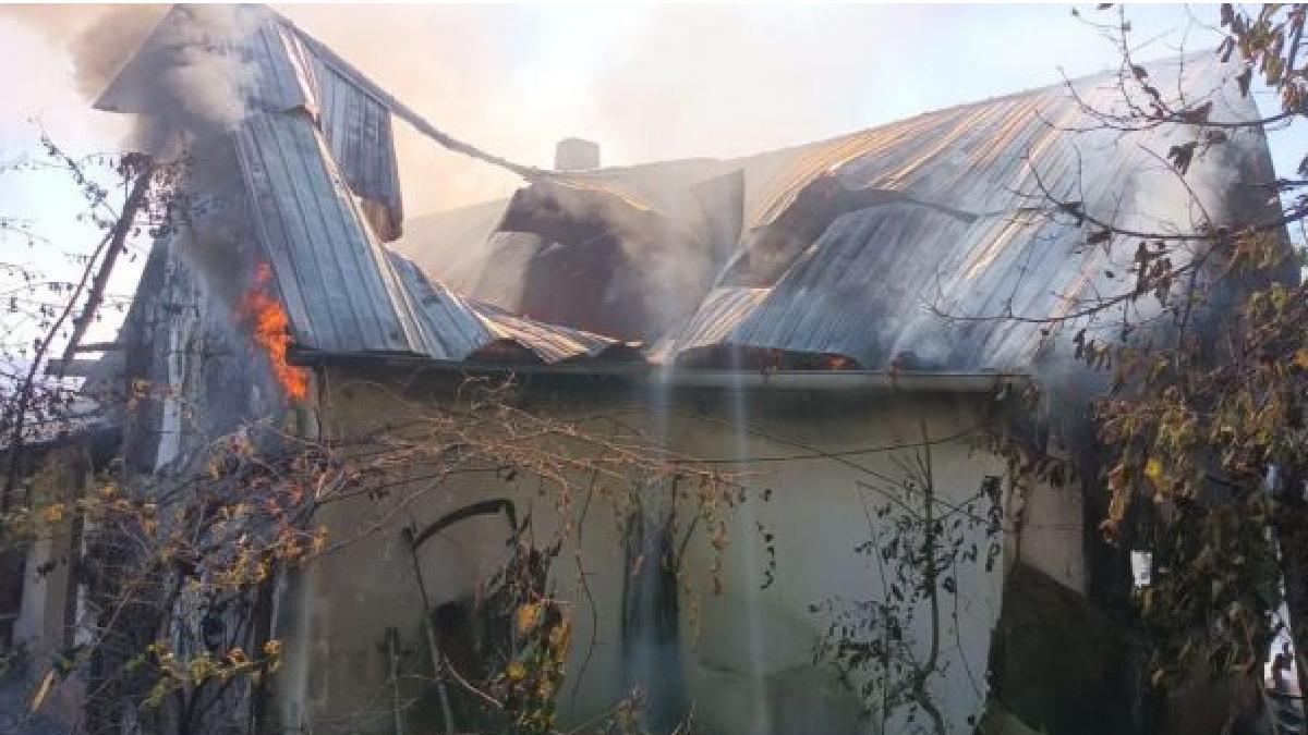 femeie de 101 ani incendiu casa botosani salvare fiu