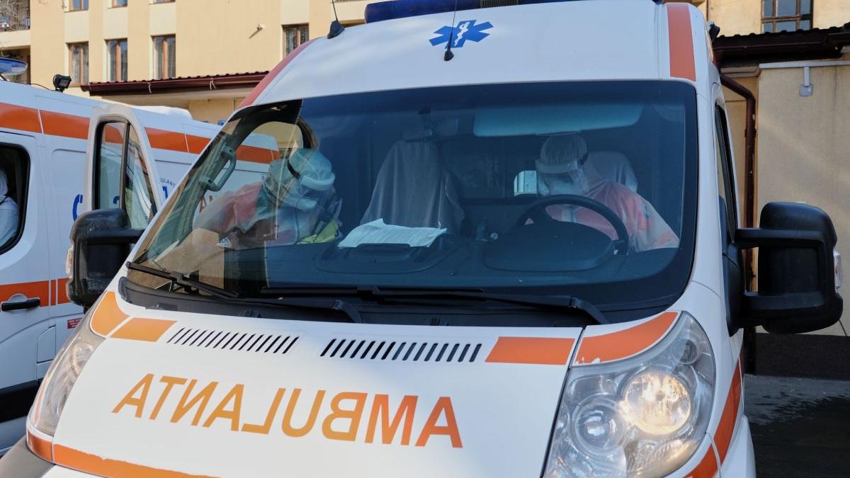 fete 14 ani cazut etaj centru plasament constanta