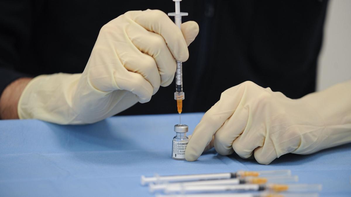 acces doza 3 permis 6 luni administare doza doua