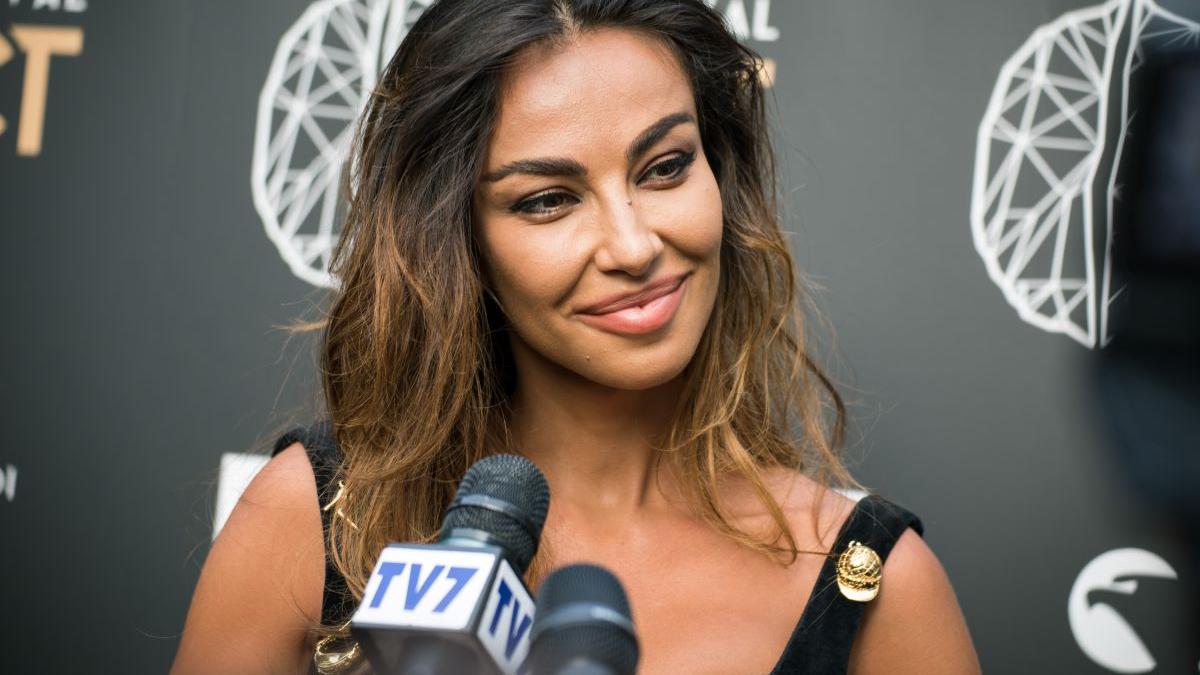 madalina ghenea inscriere facultate italia