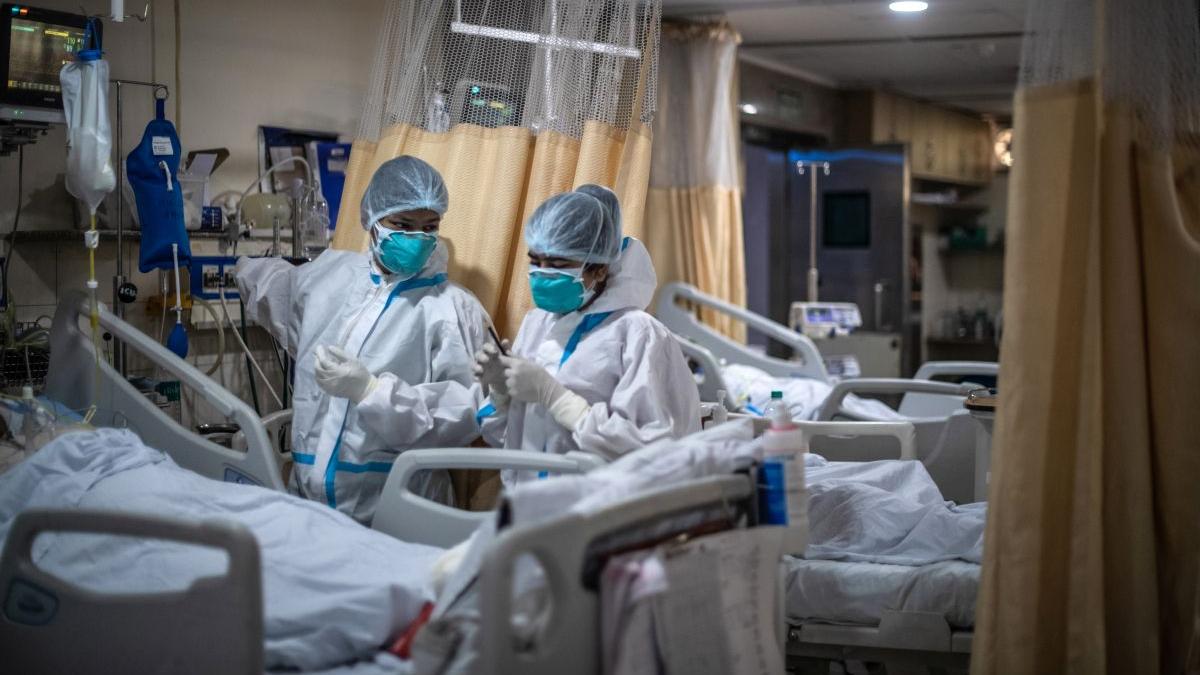 trei tineri morti covid fata vaccinata 22 septembrie