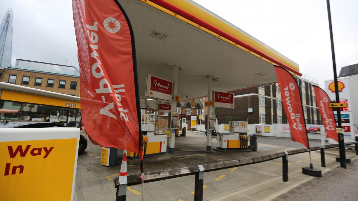 marea britanie criza combustibili companii petroliere legea concurentei soferi armata post brexit