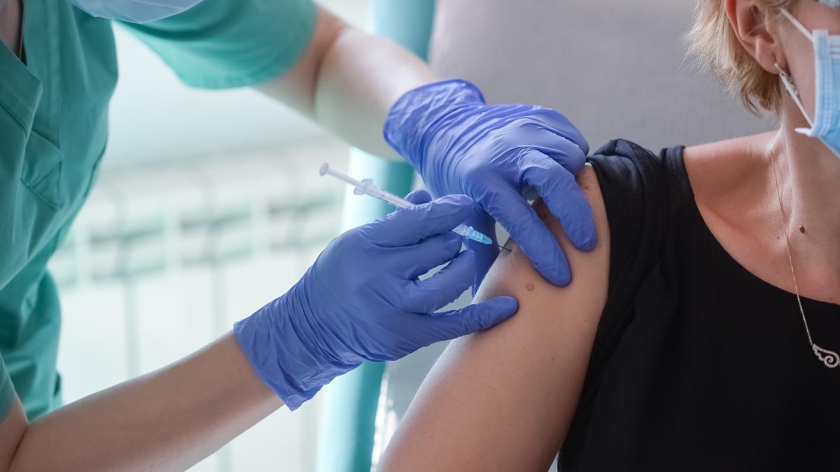 vaccinare anti covid in romania 1 octombrie 2021 62 000 de romani vaccinati ultimele 24 ore